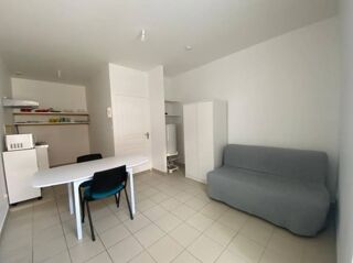  Appartement à louer 1 pièce 24 m²