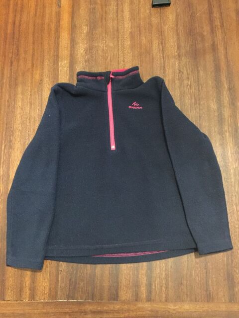 Sweat enfant fille   Décatlon -  Queshua   4 Saleilles (66)
