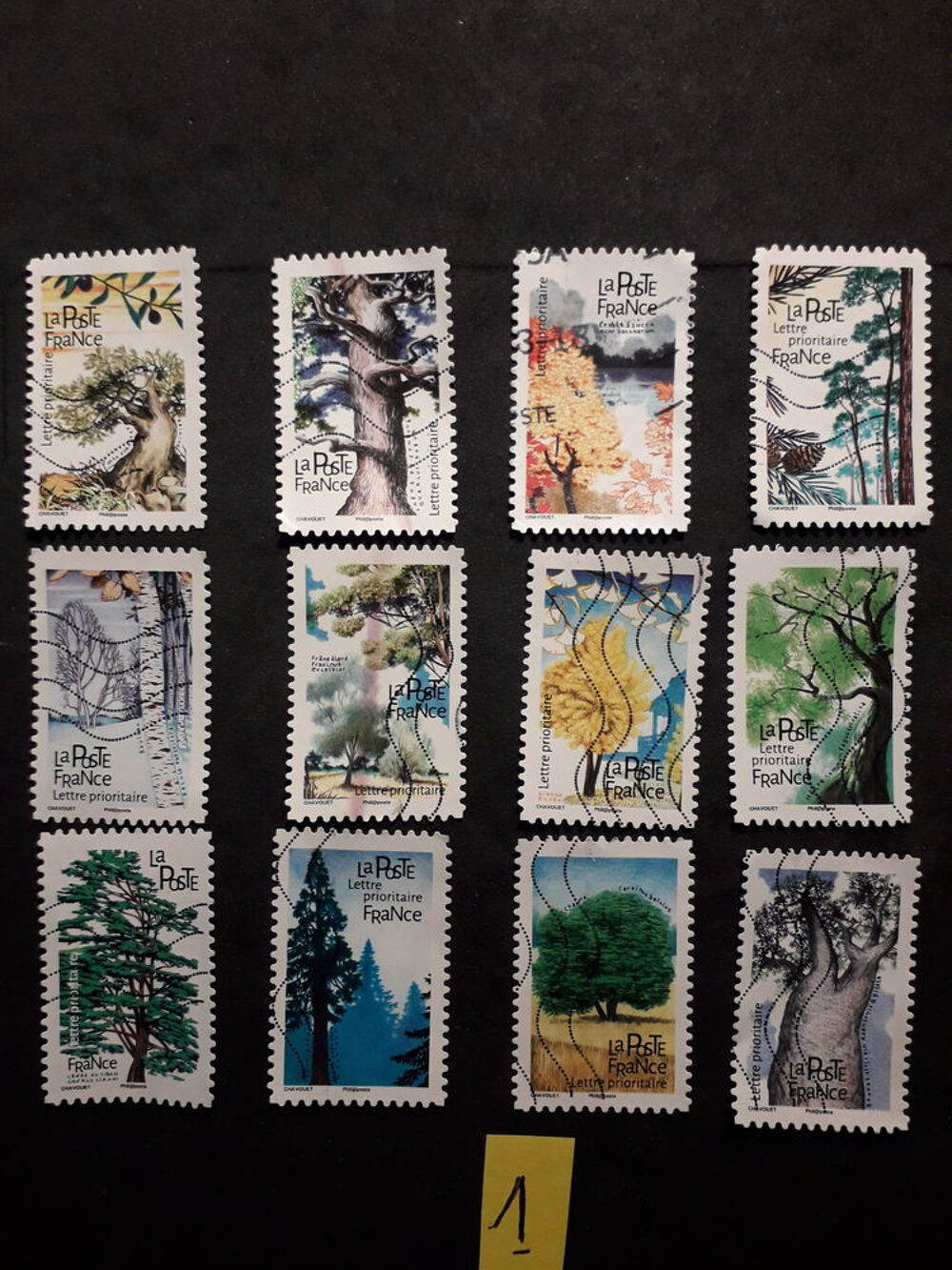2s&eacute;ries compl&egrave;tes de timbres 0,40 € la s&eacute;rie.1-2 