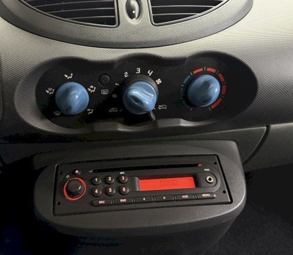 Twingo II II 1.2 16v 75ch Authentique eco&sup2; 2012 occasion 33520 Bruges