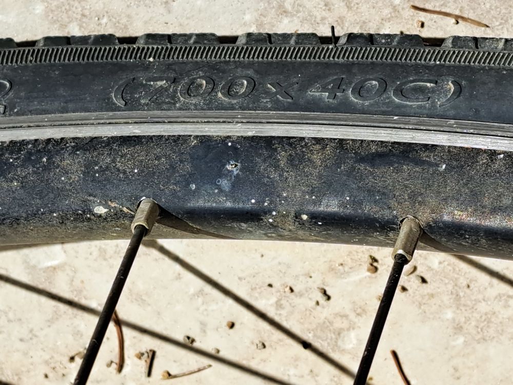 VELO VTC 28 POUCES Vélos