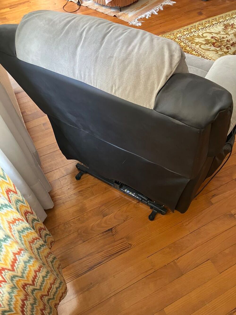 Fauteuil &eacute;lectrique,
Meubles