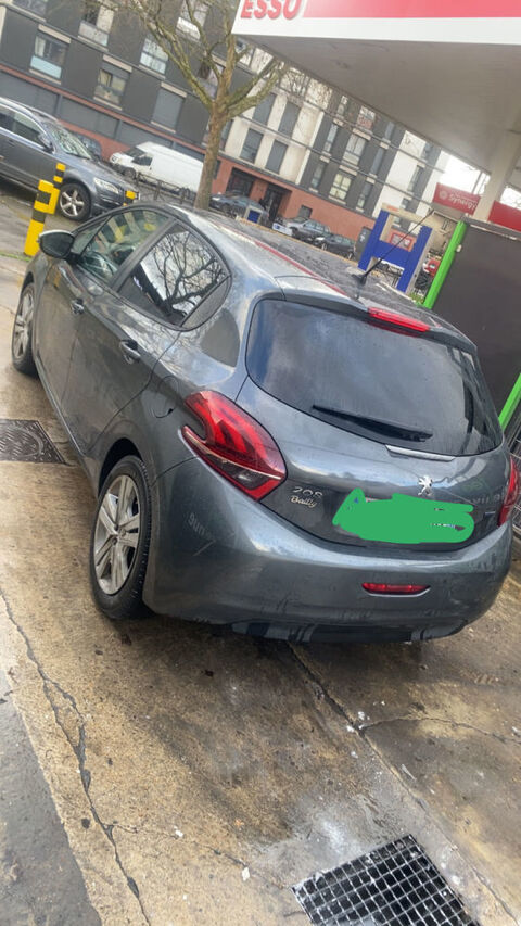 Peugeot 208 1.2 PureTech 82ch BVM5 Active 2016 occasion Livry-Gargan 93190