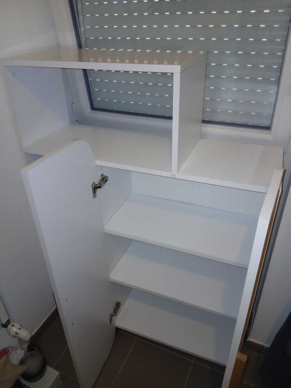 meuble blanc tr&egrave;s bon &eacute;tat Meubles