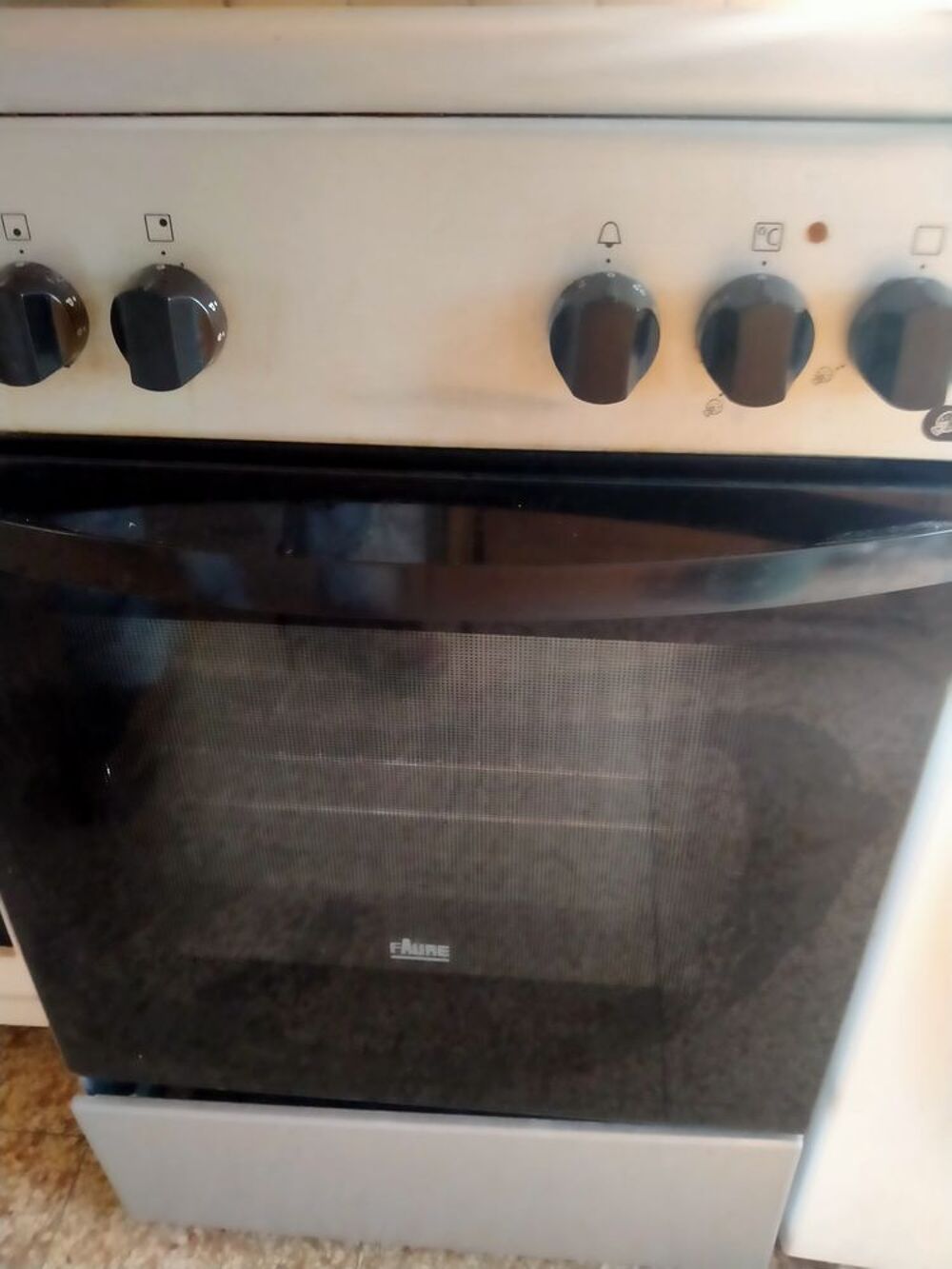 FAURE - Cuisiniere induction FCI5525CWA Electroménager