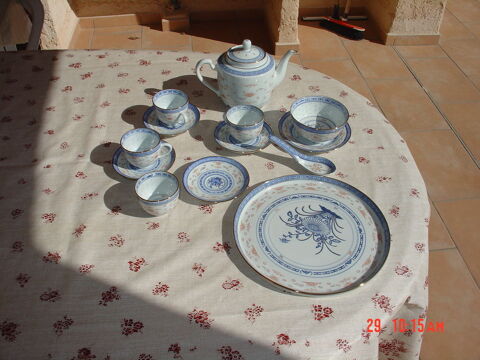 Service à thé porcelaine chinoise 1980 20 Venelles (13)