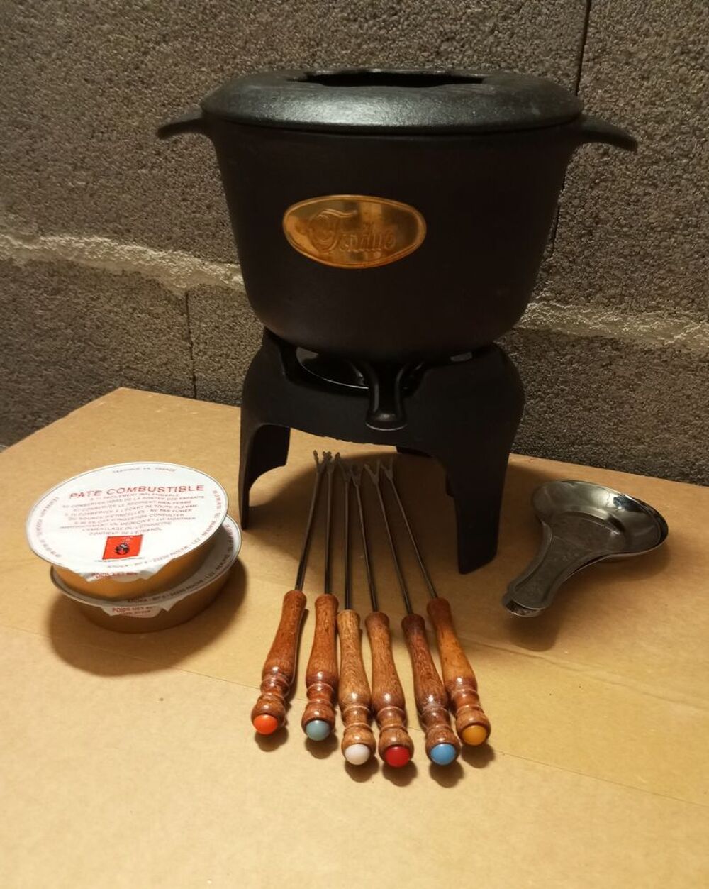 Petit service fondue bourguignonne en fonte Electroménager