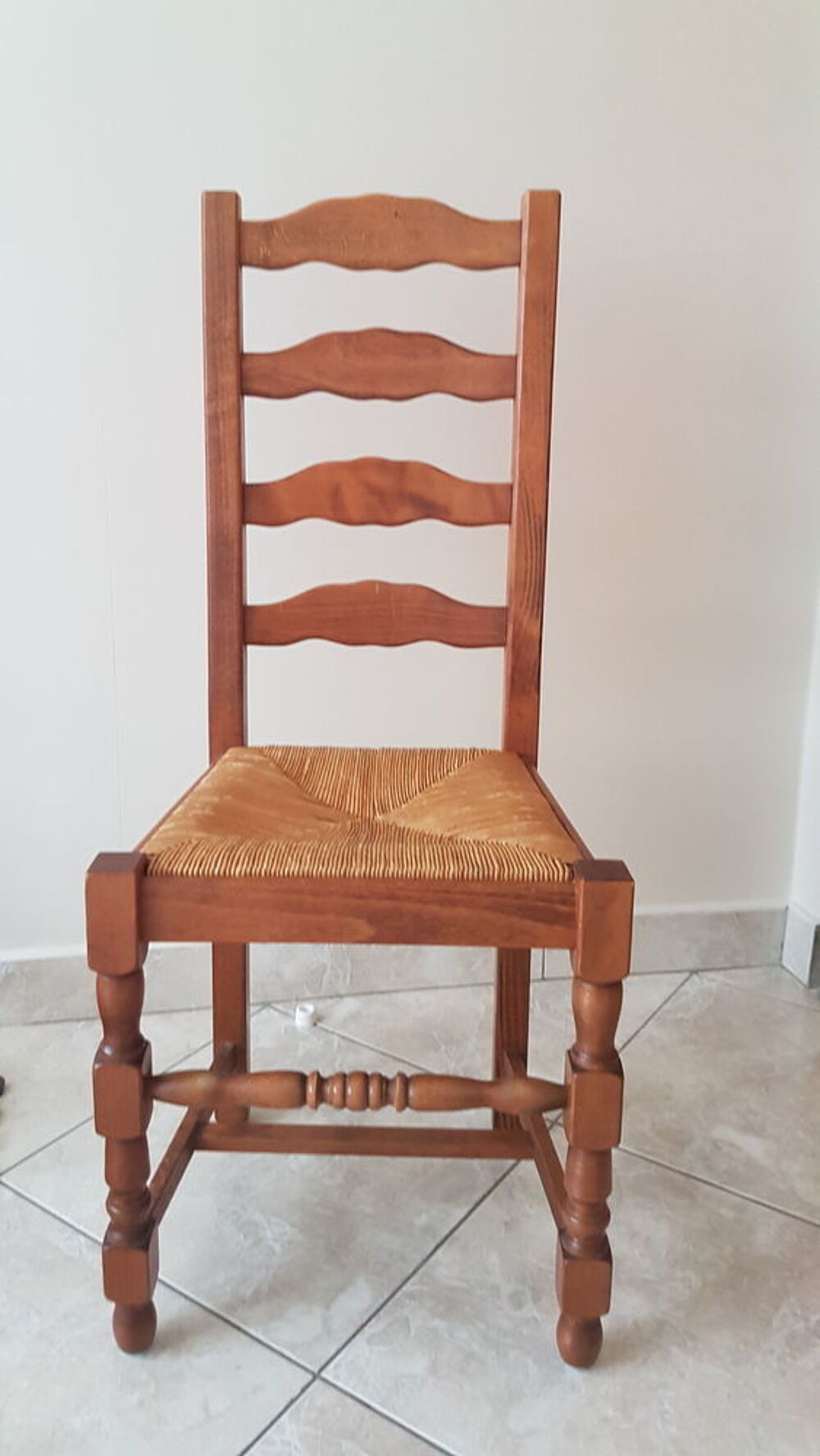 Chaises en h&ecirc;tre le lot de 6 chaises Meubles