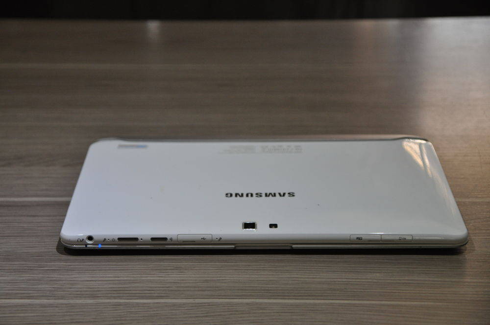 Tablette Samsung XE500T1C de 11,6 pouces Tlphones et tablettes