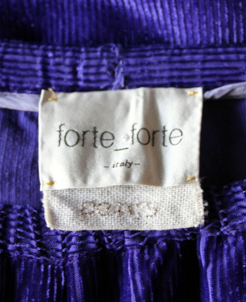 Pantalon violet vif FORTE.FORTE T.1
soit 38/40 Fr Vêtements