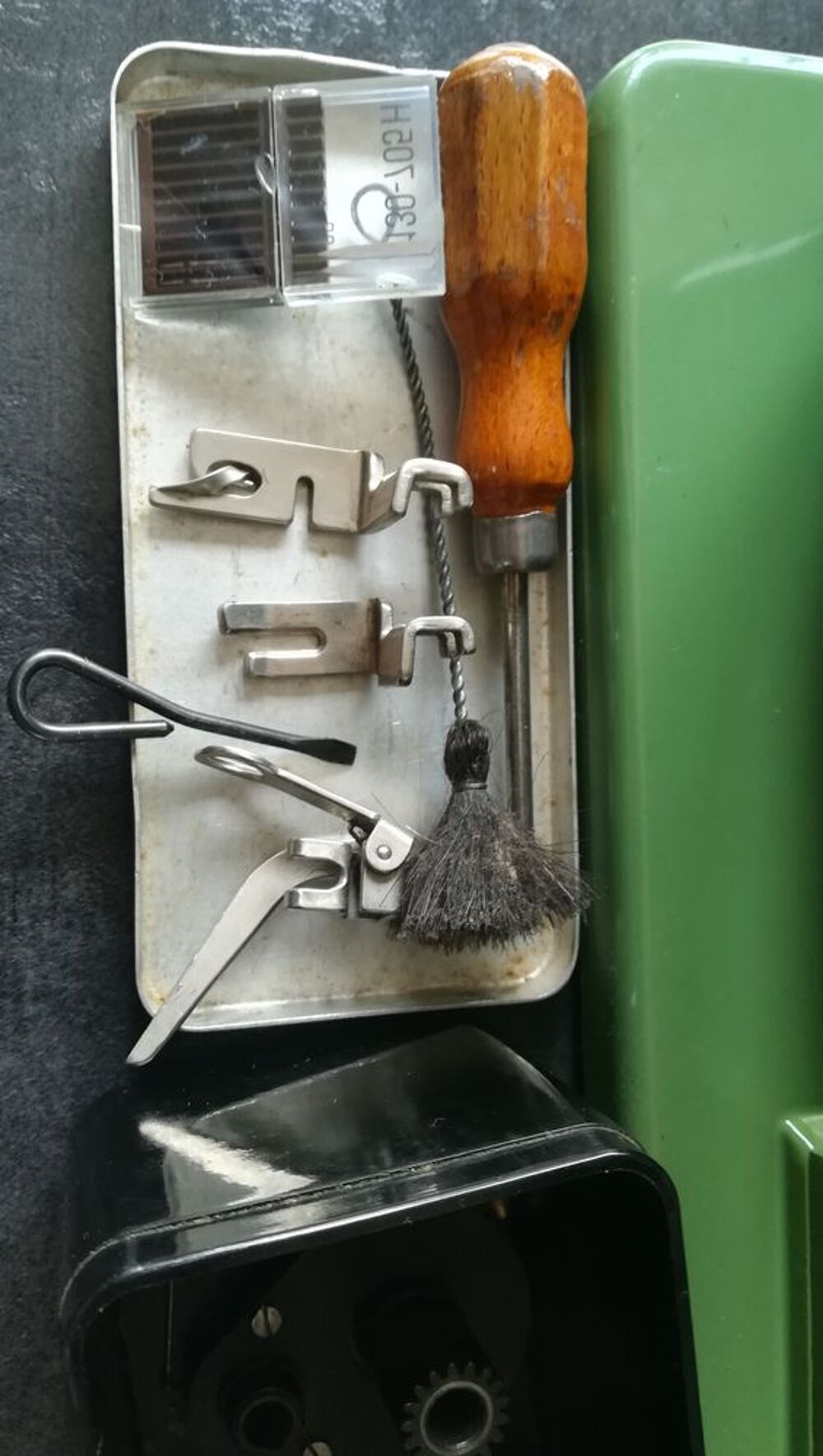 Machine &agrave; coudre de 1949 Electroménager