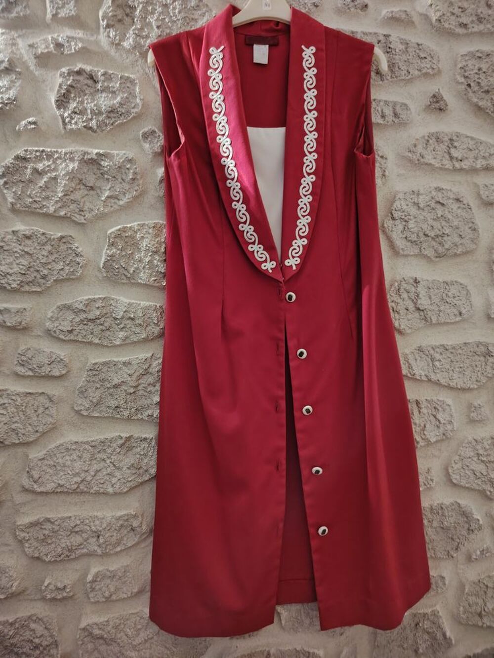 robe couleur rose col blanc Vêtements