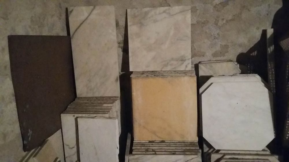 divers carreaux de marbre de plusieurs dimensions Bricolage