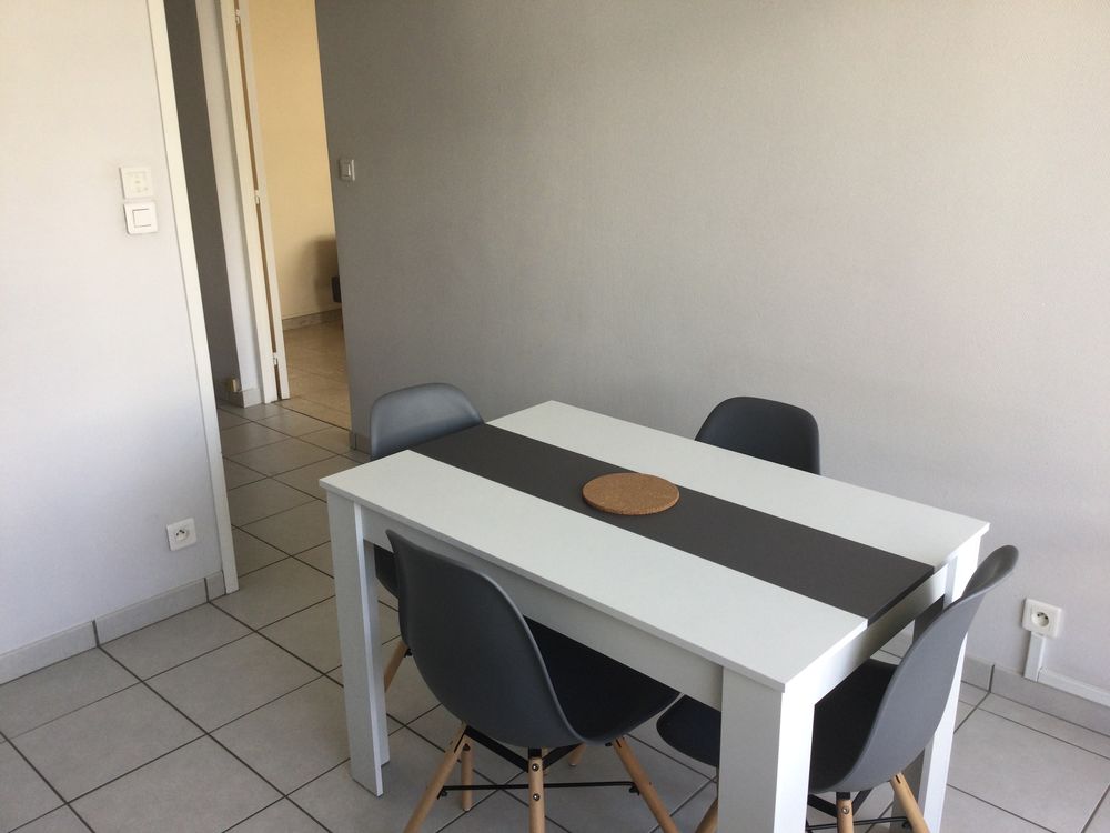 Location Appartement F1 idéale étudiant Saint-Étienne