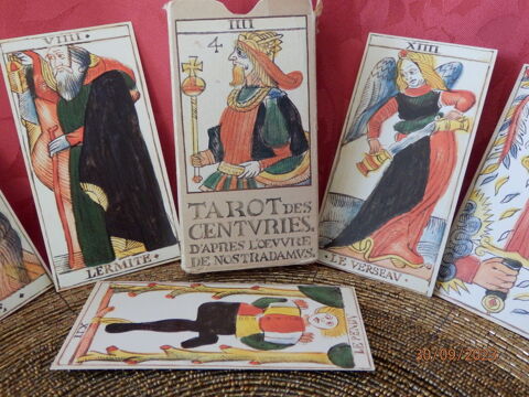 TAROT de NOSTRADAMUS-(ou des CENTURIES) 190 Saint-tienne (42)