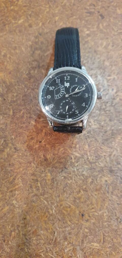 montre 40 Carc�s (83)