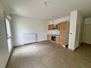  Appartement à louer 1 pièce 30 m² La seyne-sur-mer