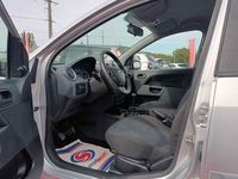 Fiesta 1.3i Senso 2006 occasion 86600 Coulombiers