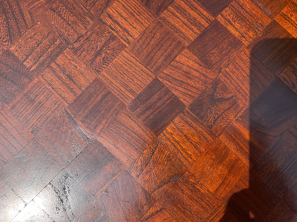 grand bureau bois massif et marqueterie exotique Meubles