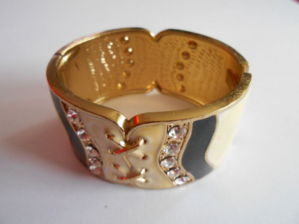 MANCHETTE BRACELET Bijoux et montres