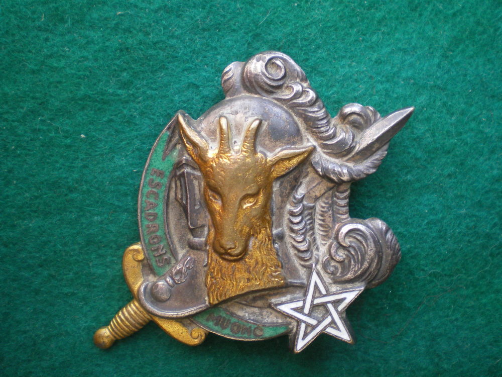 Insigne de Gendarmerie - Groupe d'Escadrons MUONG. 