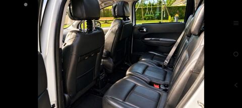 Peugeot 5008 1.6 HDi 112ch FAP BVM6 S&eacute;rie Sp&e