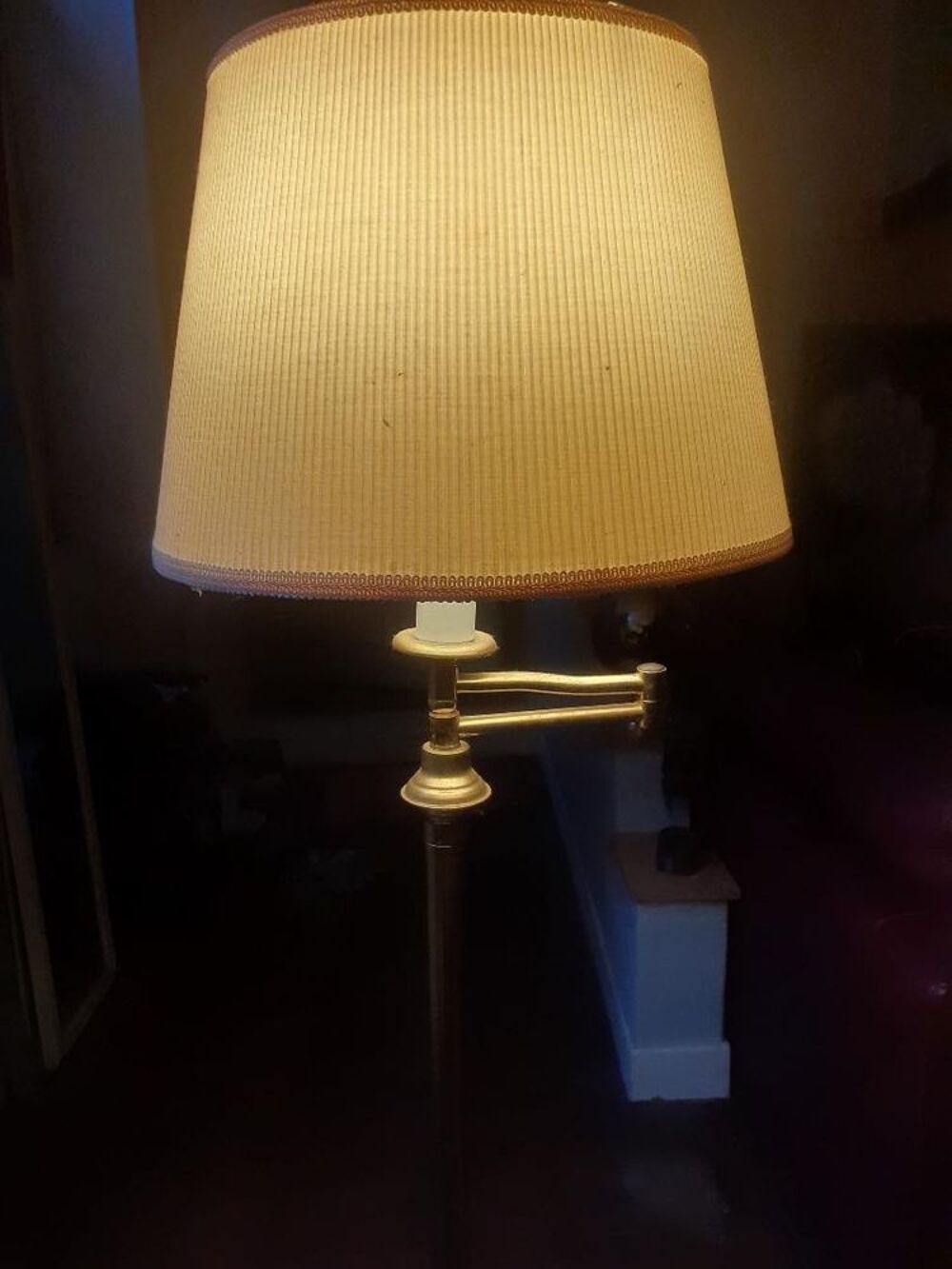 Belle lampe sur pied vintage ann&eacute;es 60/70 Décoration