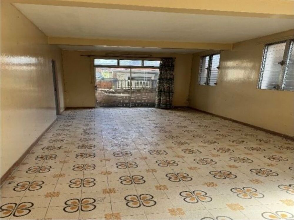 Vente Maison Maison en dur de type T5 Fort-de-france