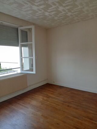  Appartement à louer 3 pièces 65 m² Saint-pierre-des-corps
