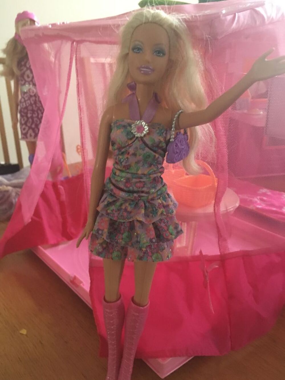 Poup&eacute;e Barbie au choix et accessoires Jeux / jouets