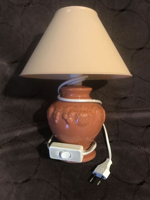 2 LAMPES DE CHEVETS PORCELAINE BOULE FRUITS 12 Saint-Genis-Laval (69)