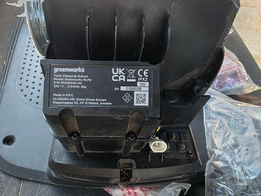 robot tondeuse thermique Jardin