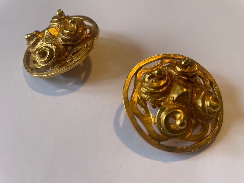 BO Boucles d'Oreilles Ronde dor&eacute;e arabesques LANVIN Bijoux et montres