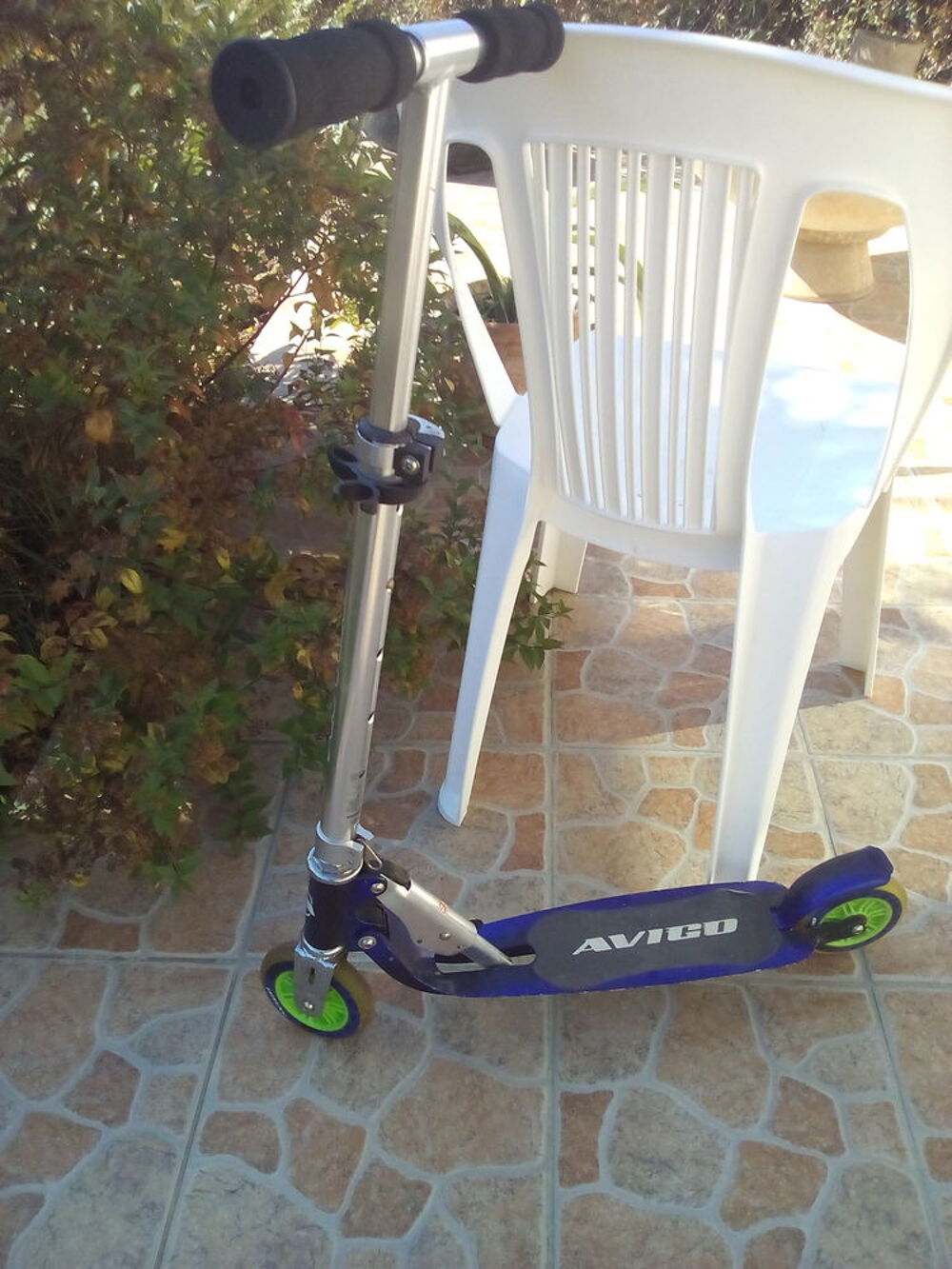 2 patinettes en tr&egrave;s bon &eacute;tat 
Sports