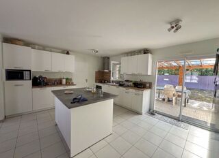  Maison  vendre 5 pices 121 m