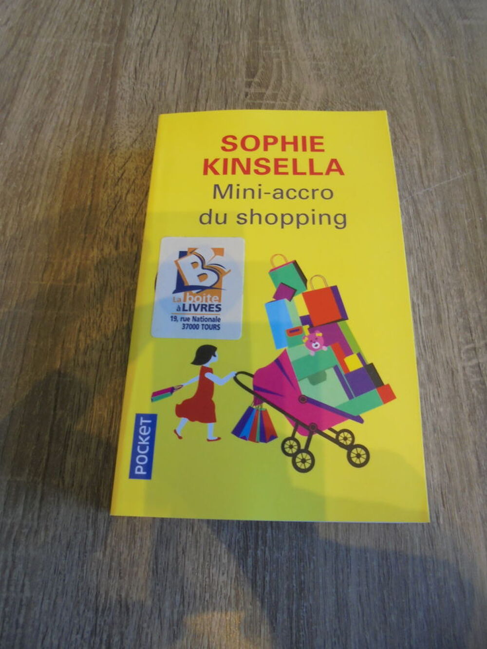 Mini-accro du shopping (97) Livres et BD