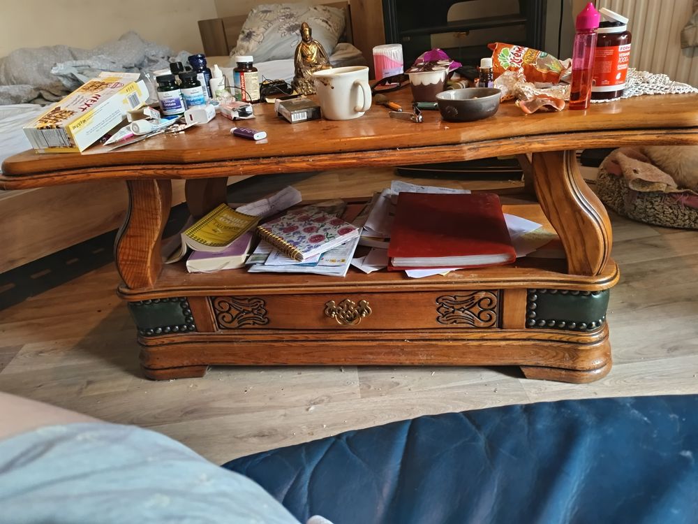 Cause d&eacute;m&eacute;nagement, meubles vari&eacute;s Meubles