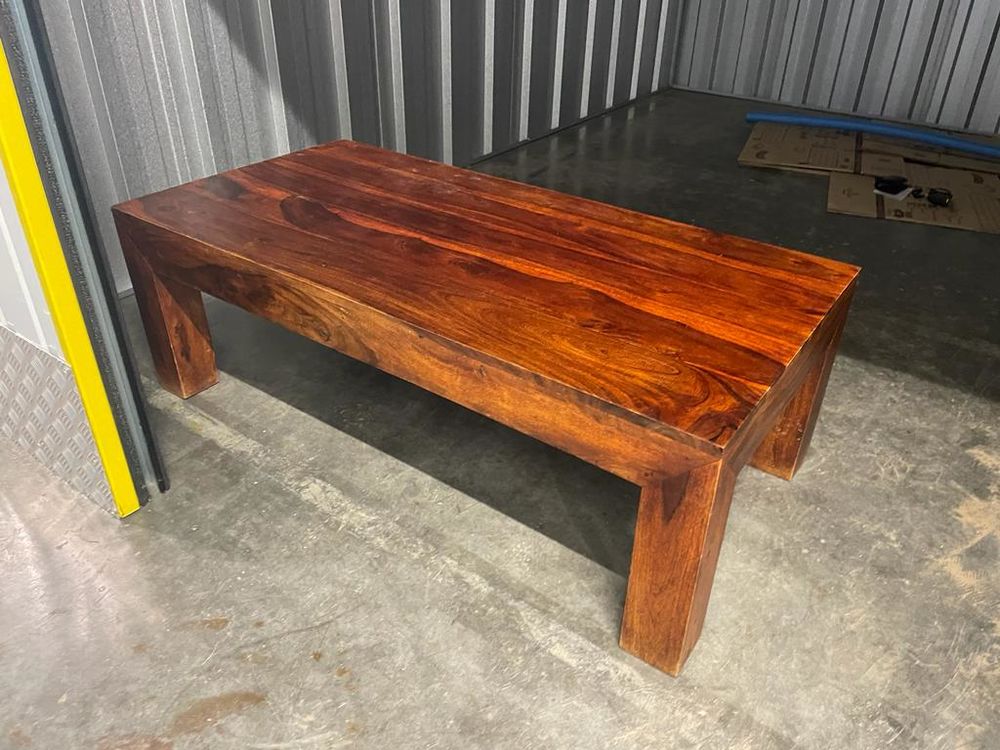 TRES 
Buffet + meuble TV +table basse +&eacute;tag&egrave;re murale Meubles