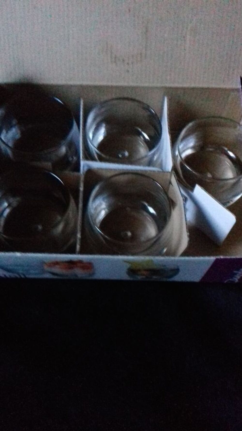 UNE BOITE DE VERRES DE MISE EN BOUCHES Cuisine