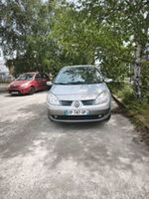 Sc&eacute;nic II Scenic 1.9 dCi 120 Confort Authentique 2005 occasion 77680 Roissy-en-Brie