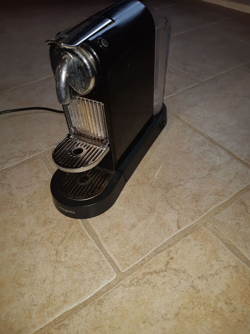 Cafeti&egrave;re nespresso &agrave; capsules Electroménager