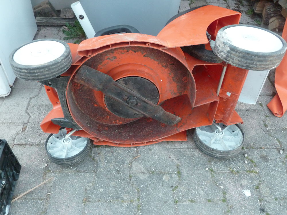 Tondeuse &agrave; gazon electrique STHIL pour pi&egrave;ces Bricolage