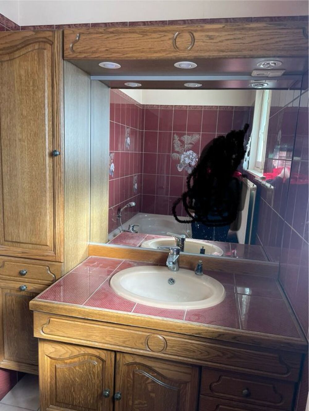 Meuble salle de bain + baignoire et vasque assortie rose Meubles