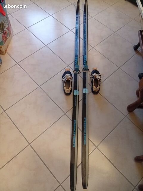 Skis de fond avec chaussures femme adaptes pointure 37-38 50 Grisolles (82)