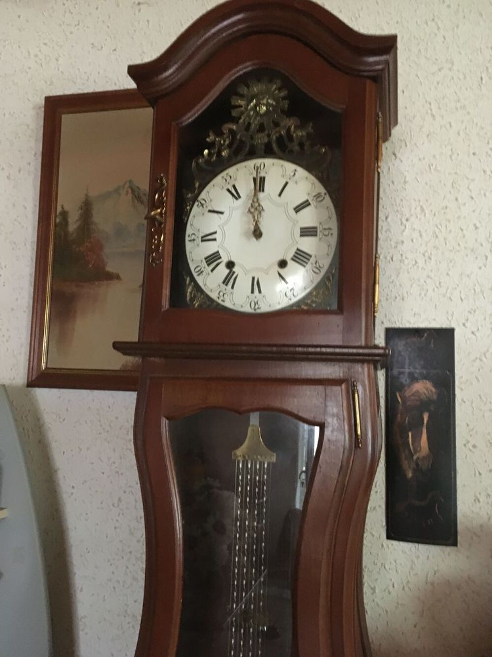 Tr&egrave;s belle horloge comtoise ch&ecirc;ne fonc&eacute; Meubles