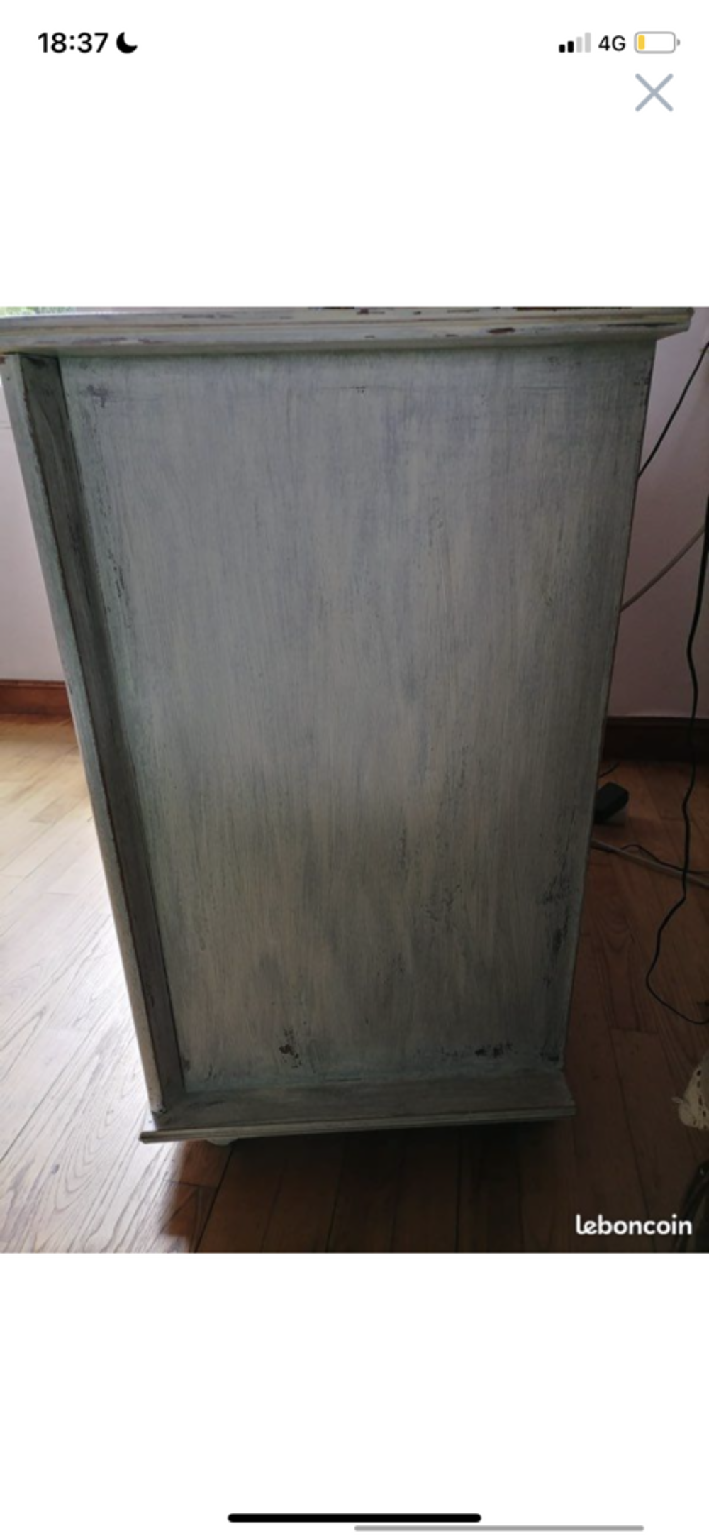 Meuble t&eacute;l&eacute; en bois sur roulette Meubles