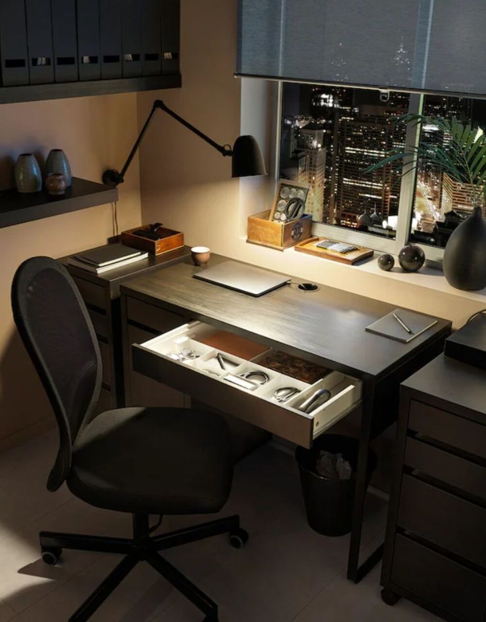 Bureau Micke Ikea 75x50x105cm -50% Meubles