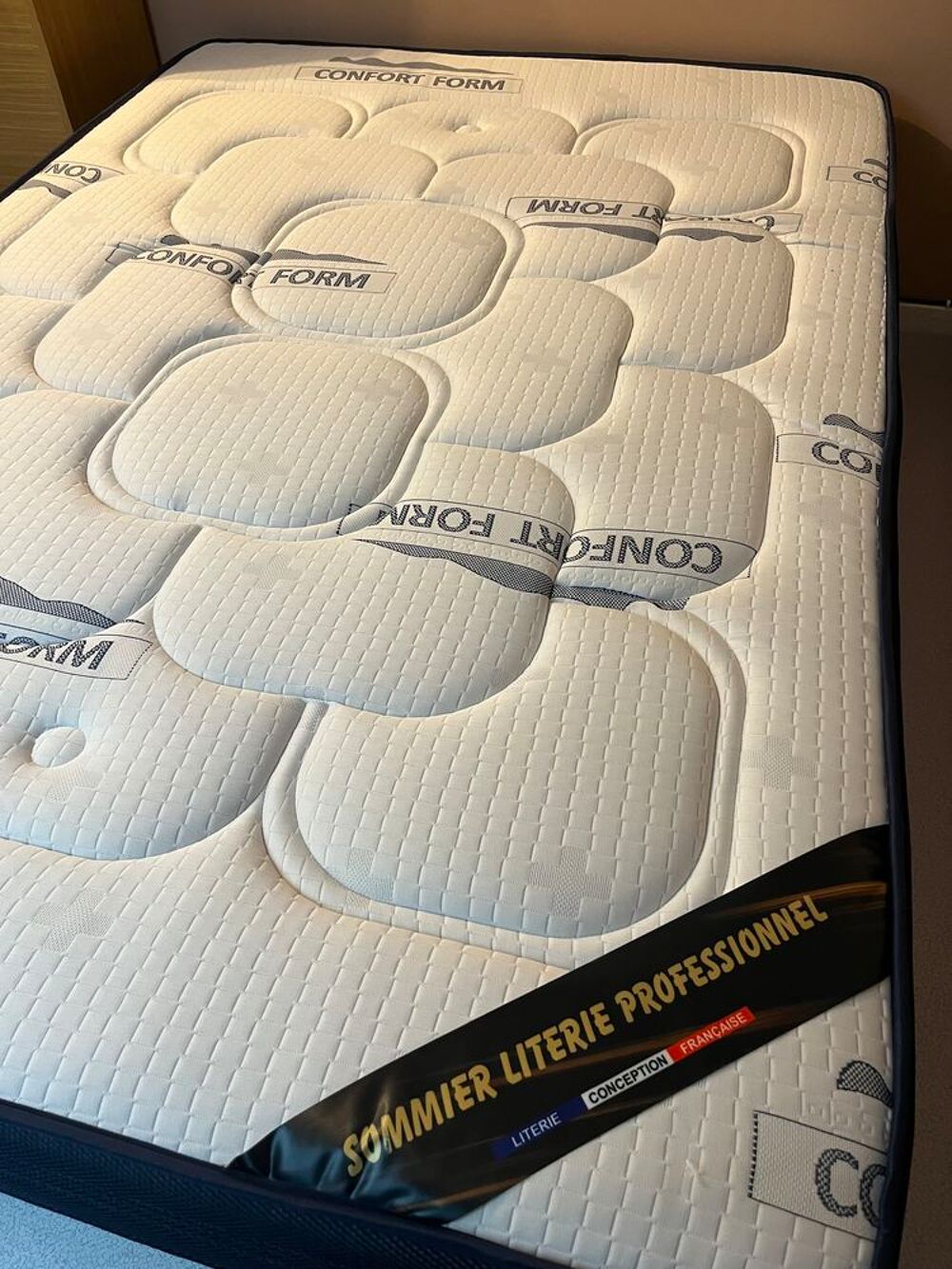 Matelas neuf Meubles