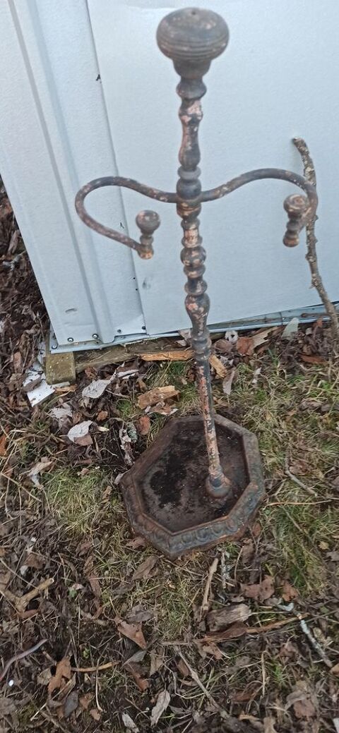 Serviteur de chemin�e 25 Saint-Jean-Soleymieux (42)