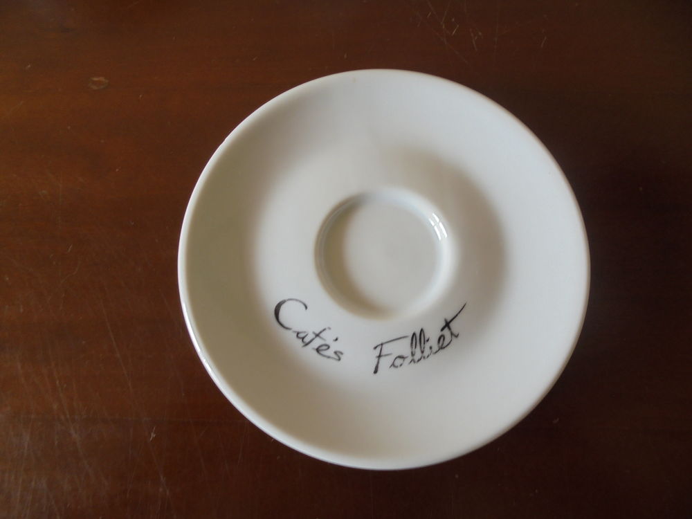 12 Sous-tasses Folliet (116) Cuisine
